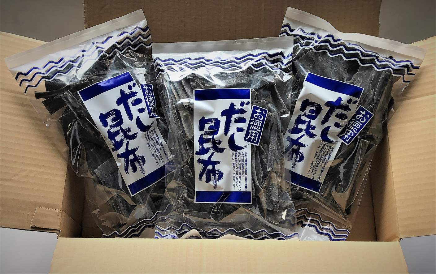 【道内送料無料】　お徳用切りだし昆布　260g×3袋